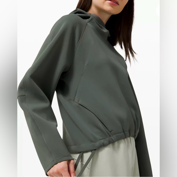 lululemon athletica Tops - Lululemon AirWrap Pullover Women's Hoodie Smoked Spruce Olive Sz 6 Running